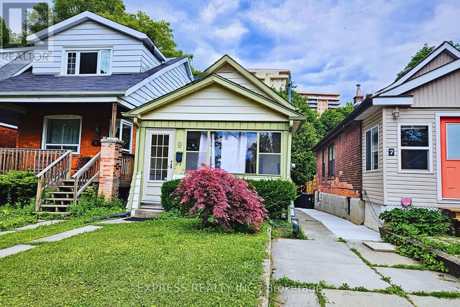 9 Bryant Avenue