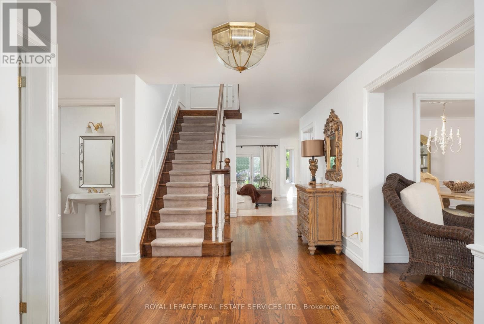 Single Family at 33 Lynnhaven Road, Toronto (Englemount-Lawrence), Ontario - Photo 5 - RE/MAX Garden City Realty