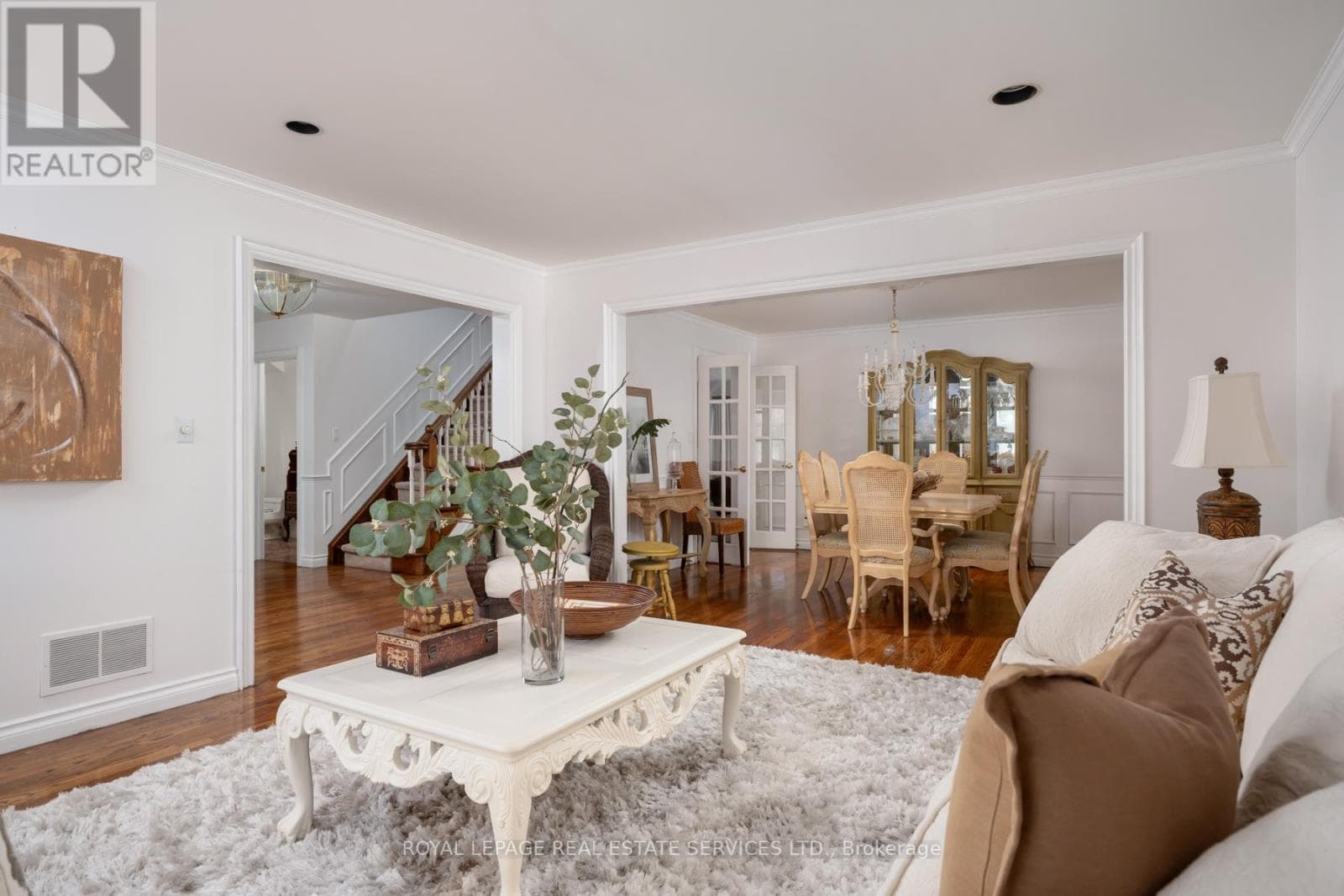 Single Family at 33 Lynnhaven Road, Toronto (Englemount-Lawrence), Ontario - Photo 9 - RE/MAX Garden City Realty