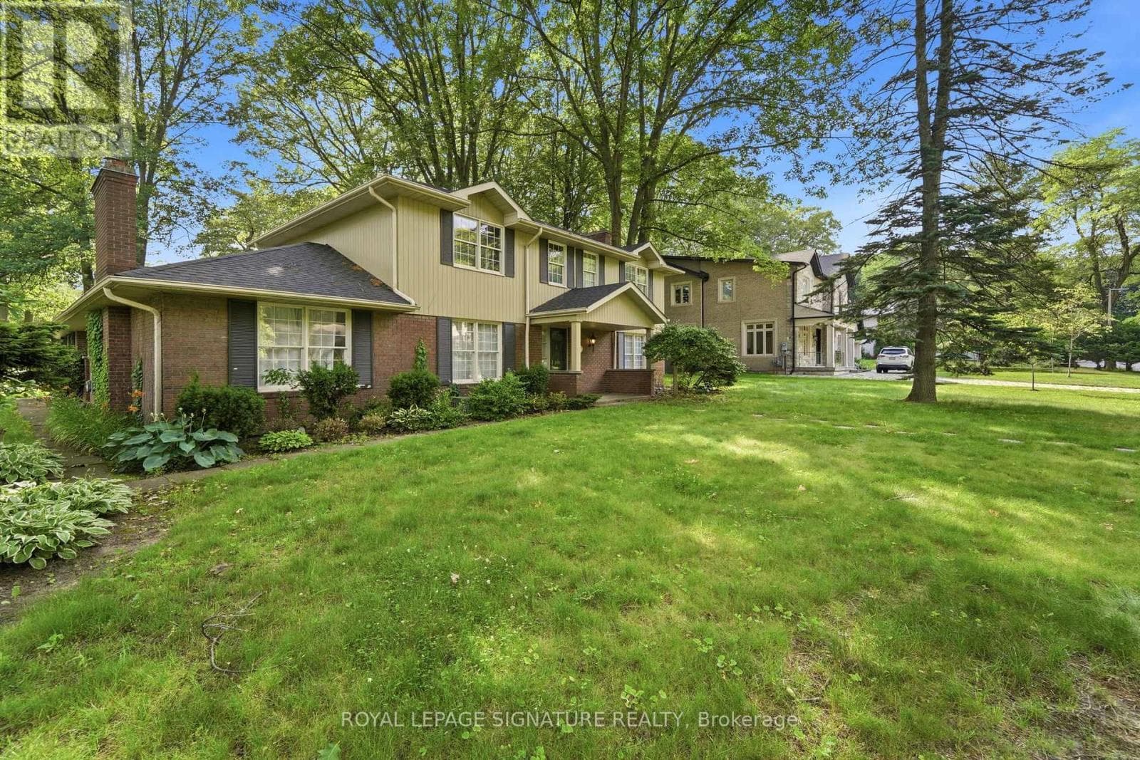 Single Family at 312 Dalewood Drive, Oakville (MO Morrison), Ontario - Photo 2 - RE/MAX Garden City Realty
