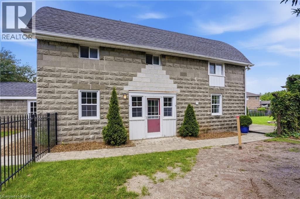 Single Family at C- 292 MAIN Street, Grimsby, Ontario - Photo 3 - RE/MAX Garden City Realty