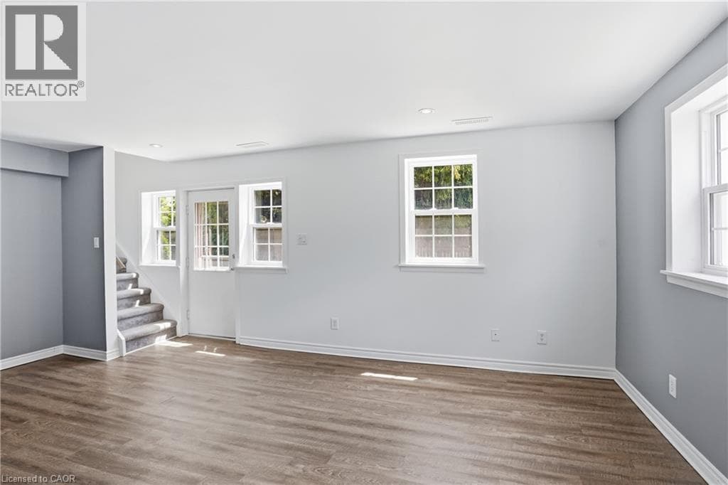 Single Family at C- 292 MAIN Street, Grimsby, Ontario - Photo 8 - RE/MAX Garden City Realty