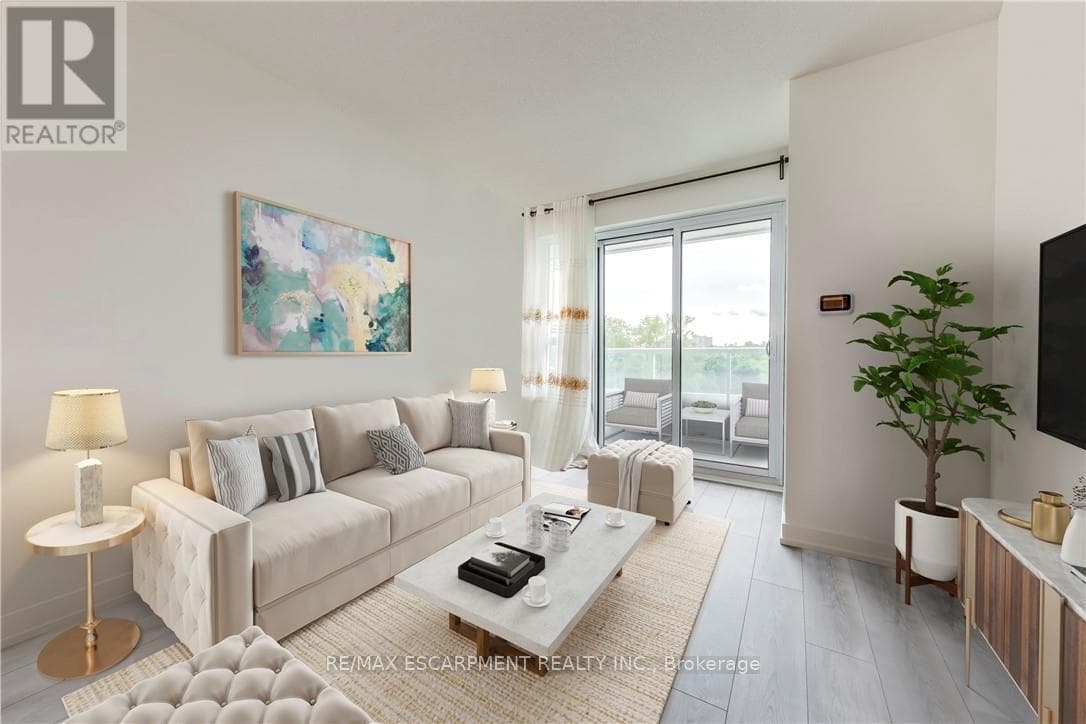 309- 10 Wilby Crescent