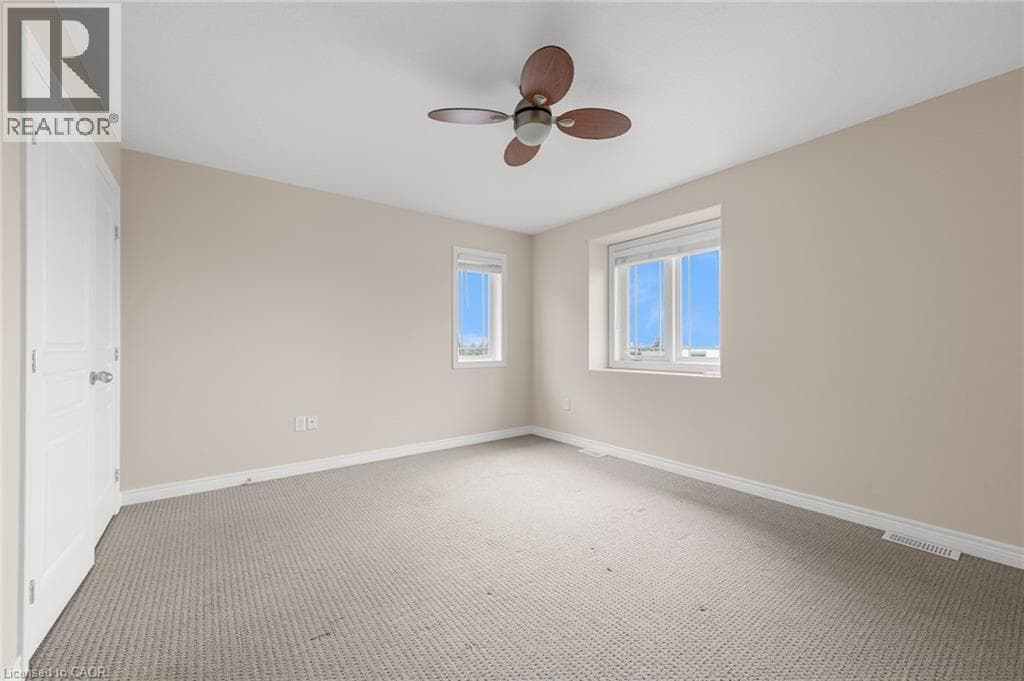 Single Family at 22- 8 HEMLOCK Way, Grimsby, Ontario - Photo 6 - RE/MAX Garden City Realty