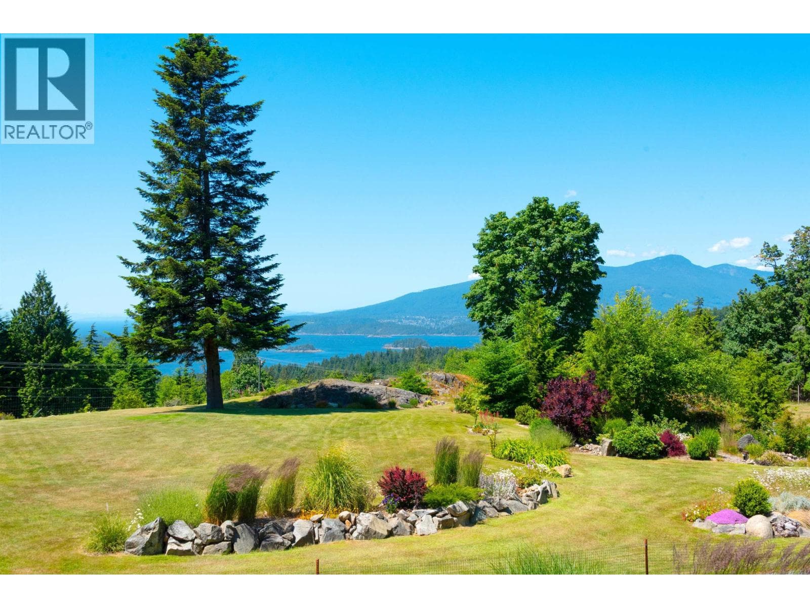 Single Family at 465 SUNSET Road, Bowen Island, British Columbia - Photo 4 - RE/MAX Garden City Realty
