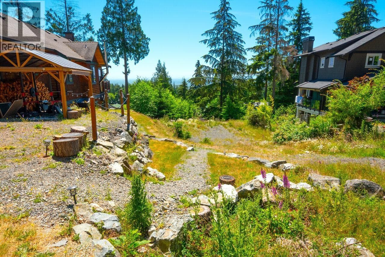 931 FAIRWAY Lane