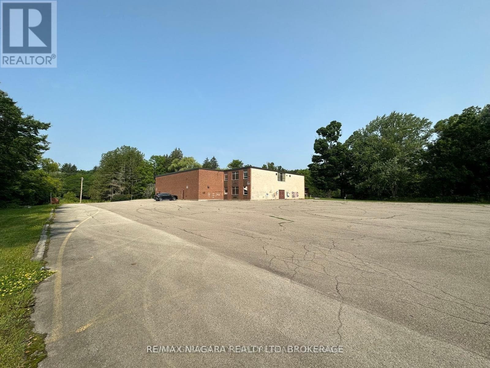 Office at 1165 Centre Street, Pelham (Fenwick), Ontario - Photo 9 - RE/MAX Garden City Realty