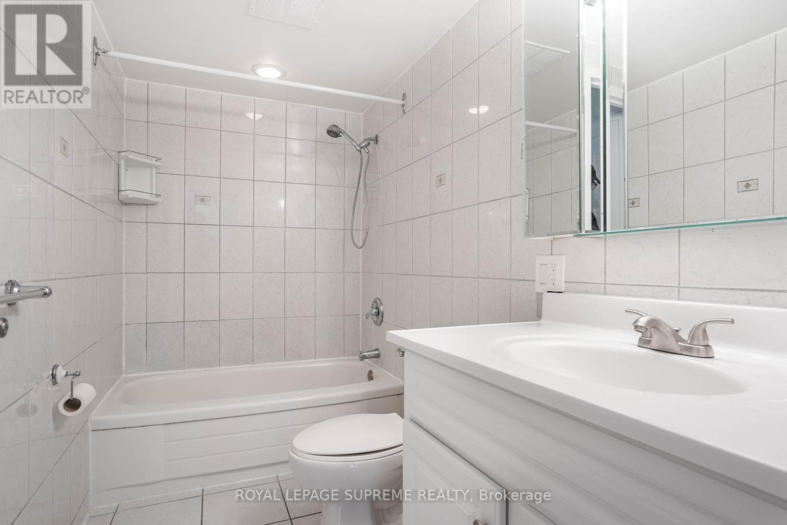 Single Family at 111- 70 Old Sheppard Avenue, Toronto (Pleasant View), Ontario - Photo 6 - RE/MAX Garden City Realty
