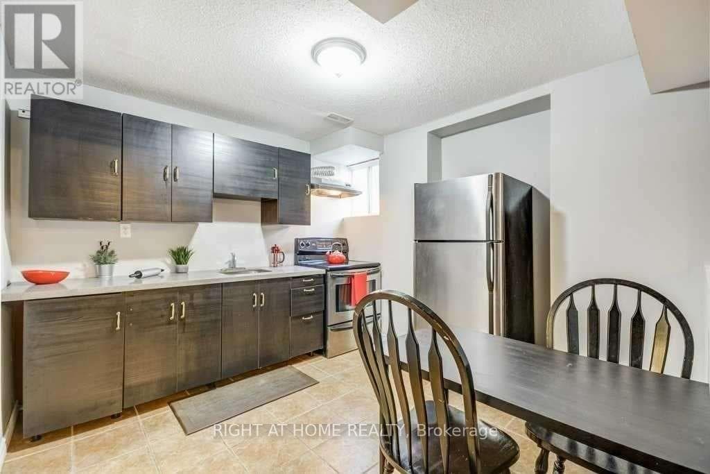 Single Family at Bsmt- 223 Woodspring Avenue, Newmarket (Woodland Hill), Ontario - Photo 6 - RE/MAX Garden City Realty