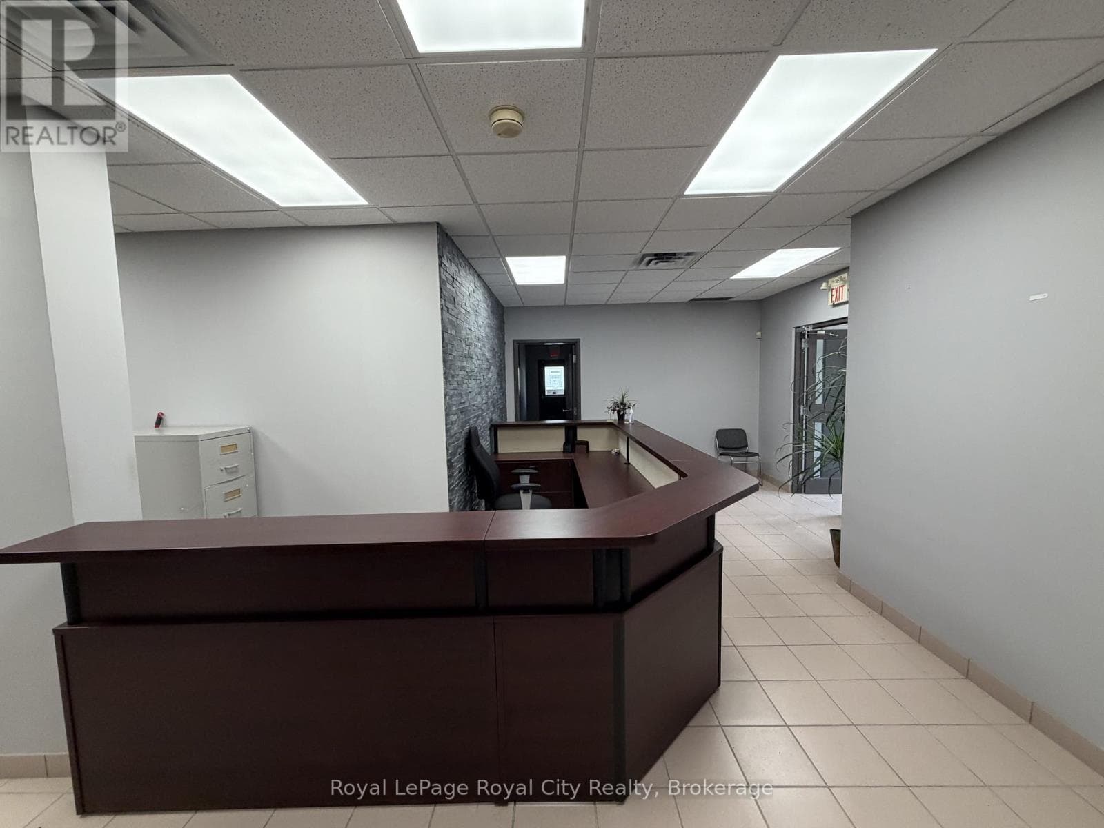 Office at 100- 21 Lewis Road, Guelph (Willow West/Sugarbush/West Acres), Ontario - Photo 7 - RE/MAX Garden City Realty