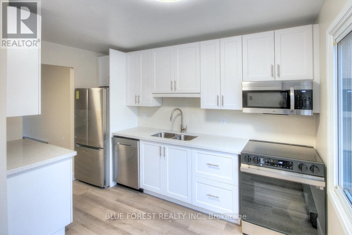 100- 690 Little Grey Street