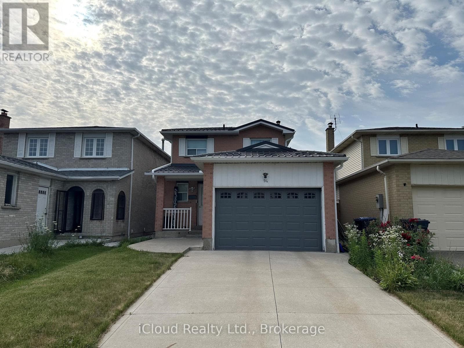 94 Newbridge Crescent