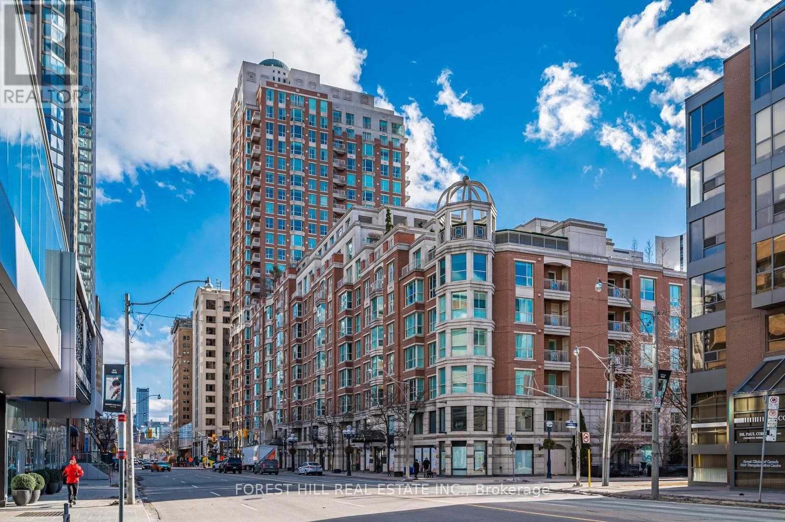 2002- 38 Avenue Road