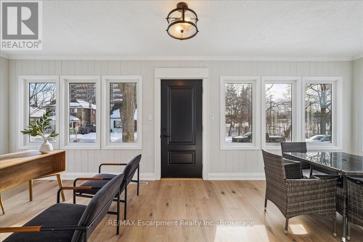 Single Family at 135 DEANE Avenue, Oakville (CO Central), Ontario - Photo 2 - RE/MAX Garden City Realty