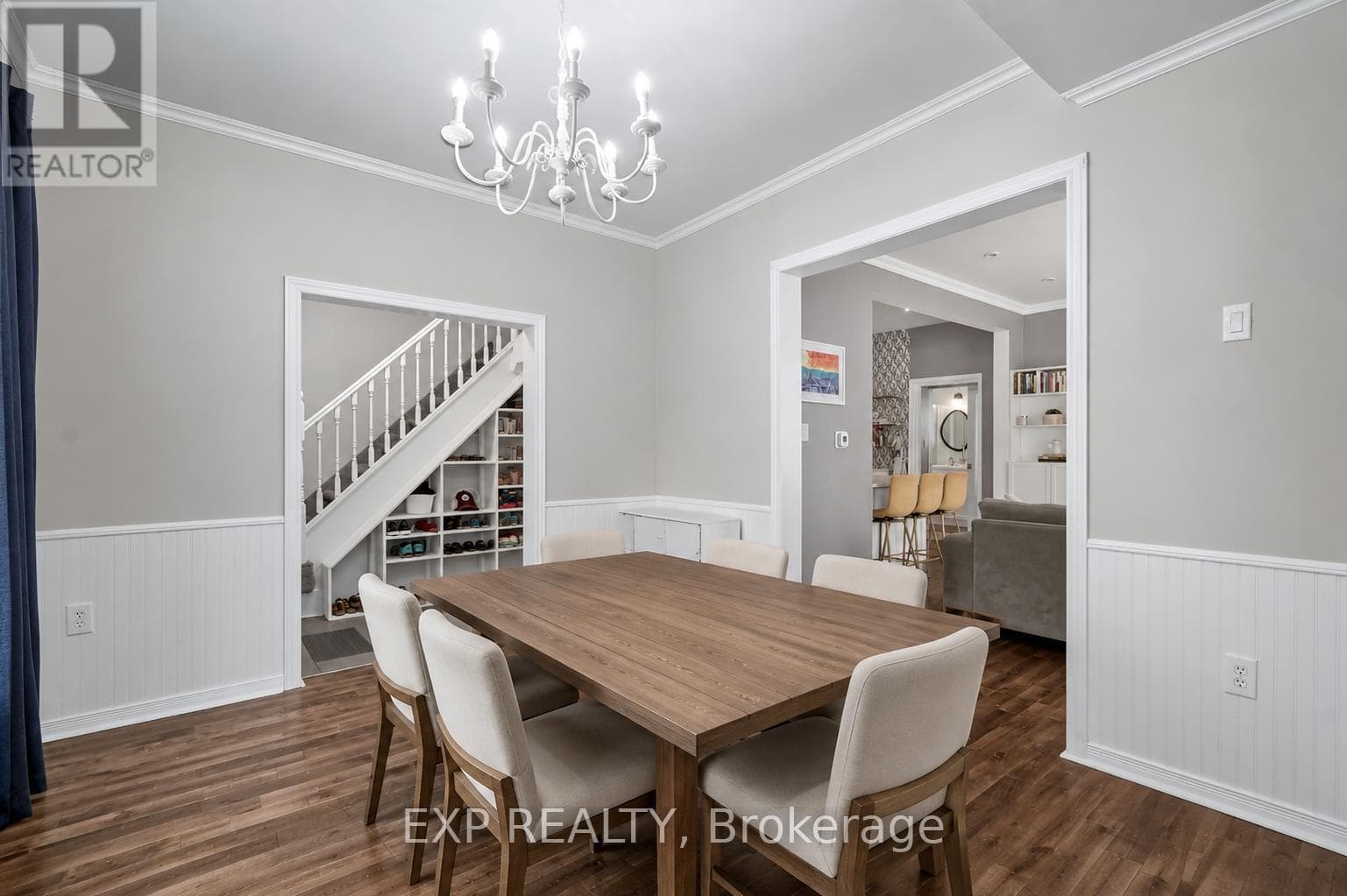 Single Family at 49 Euclid Avenue, London South (South F), Ontario - Photo 9 - RE/MAX Garden City Realty