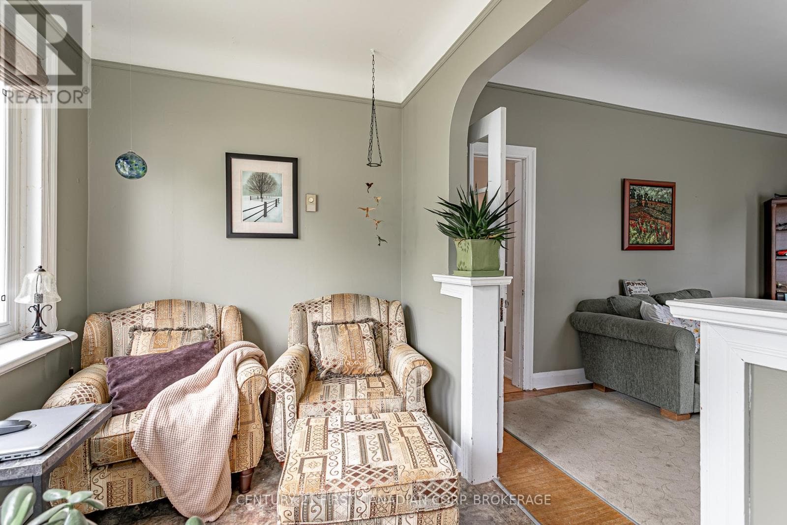 Single Family at 143 George Street, Zorra (Thamesford), Ontario - Photo 5 - RE/MAX Garden City Realty