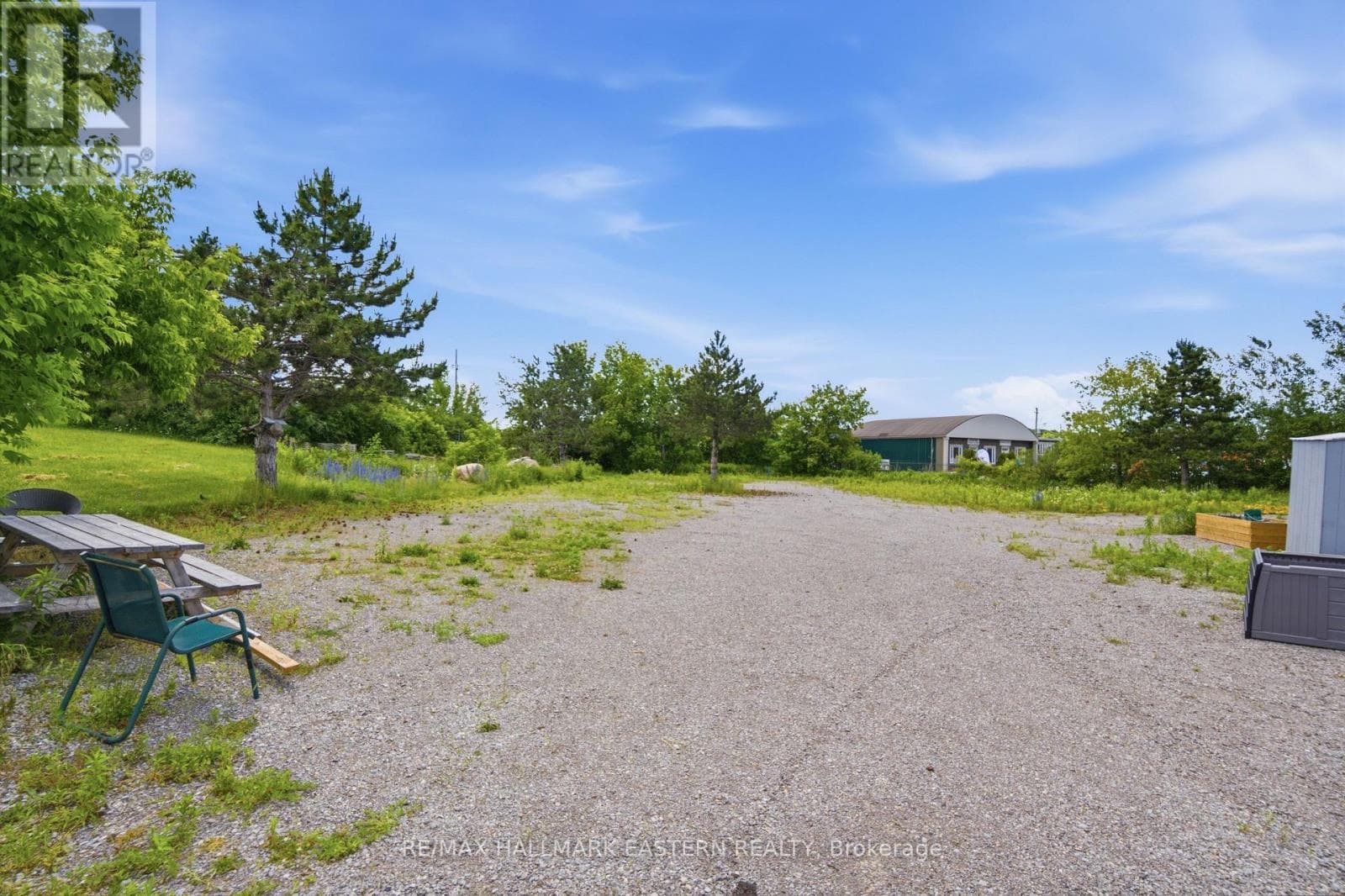 Retail at 385 Lansdowne Street, Peterborough (Ashburnham Ward 4), Ontario - Photo 3 - RE/MAX Garden City Realty