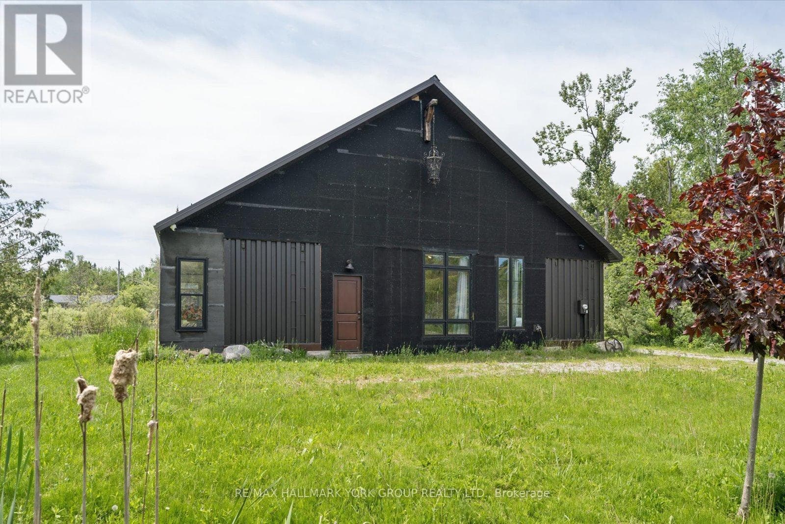 Single Family at 755 Country Lane, Kawartha Lakes (Fenelon), Ontario - Photo 5 - RE/MAX Garden City Realty