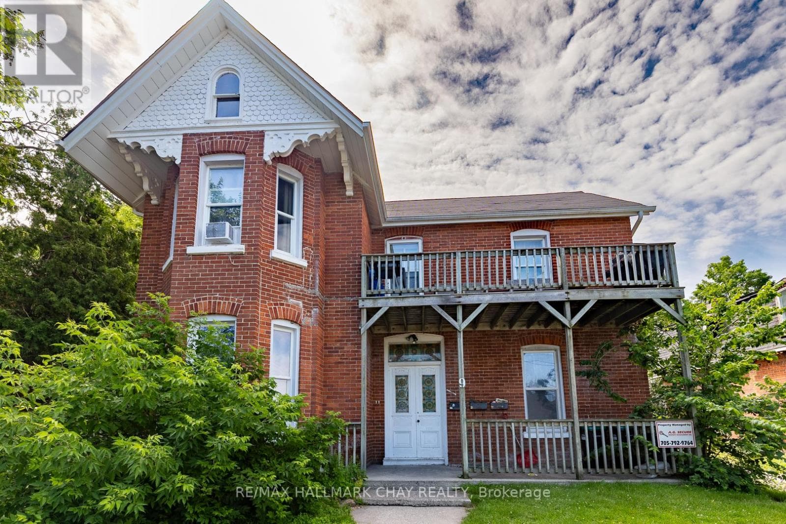 9 Penetang Street