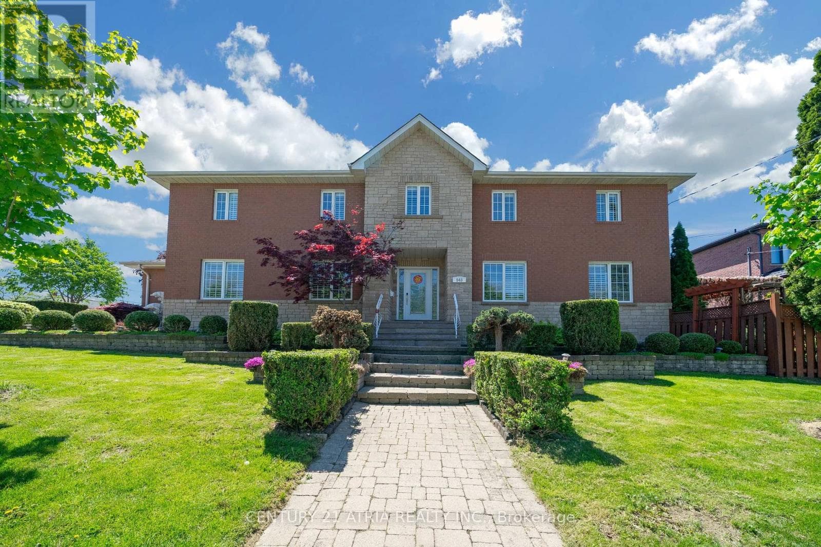 543 Queens Drive