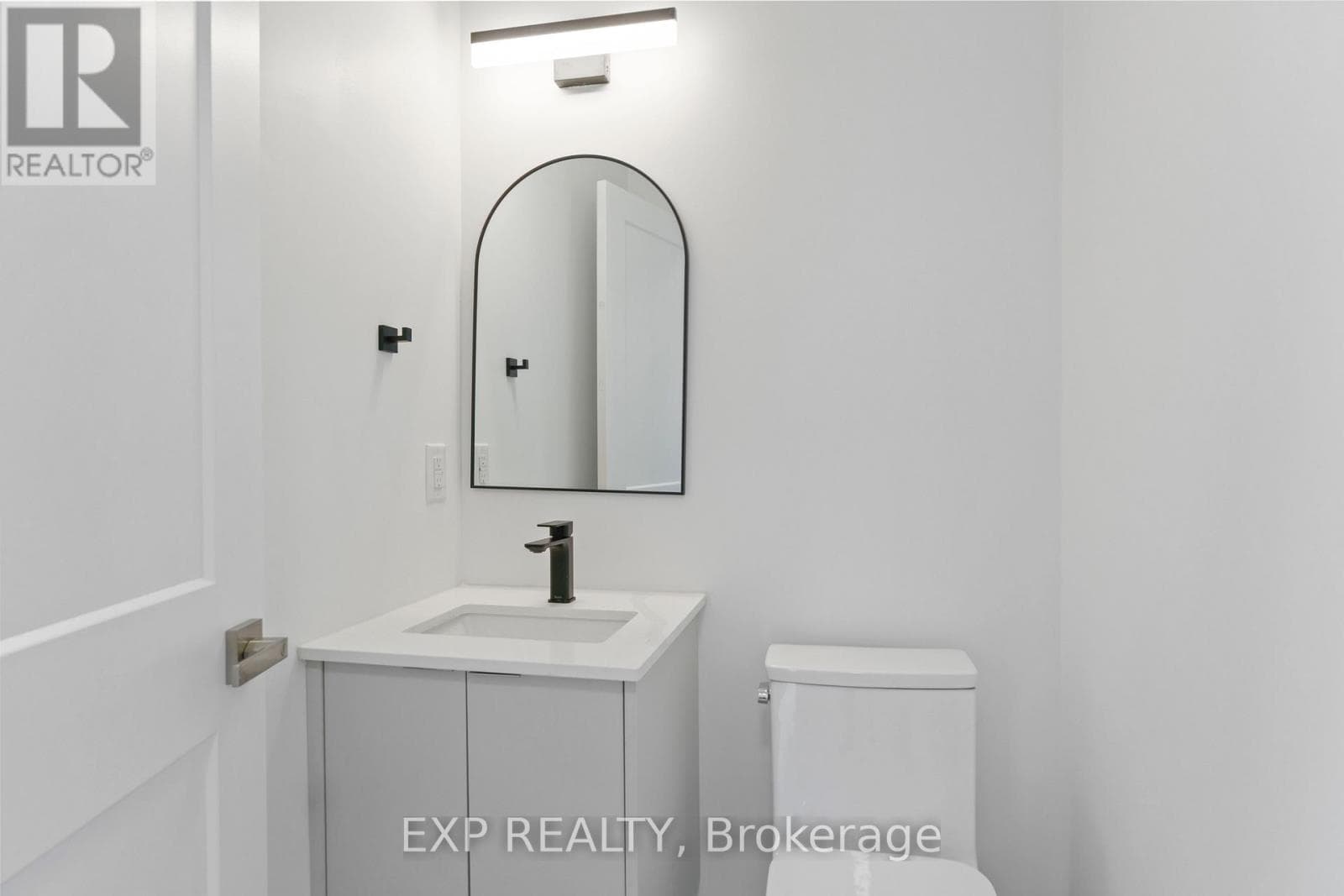 Single Family at 306- 7277 Wilson Crescent, Niagara Falls (Oldfield), Ontario - Photo 6 - RE/MAX Garden City Realty