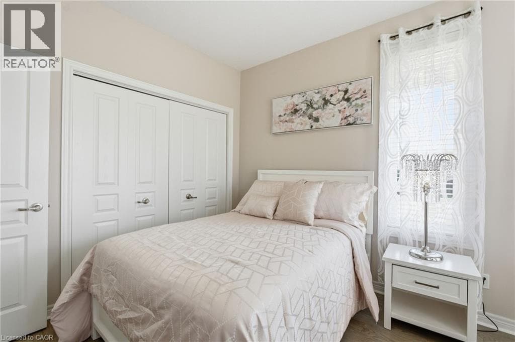 Single Family at 4 ELLIS Avenue, St. Catharines, Ontario - Photo 6 - RE/MAX Garden City Realty