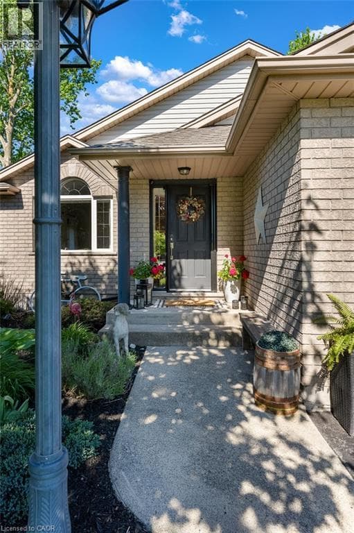 Single Family at 43 THOROLD Avenue, Thorold, Ontario - Photo 4 - RE/MAX Garden City Realty