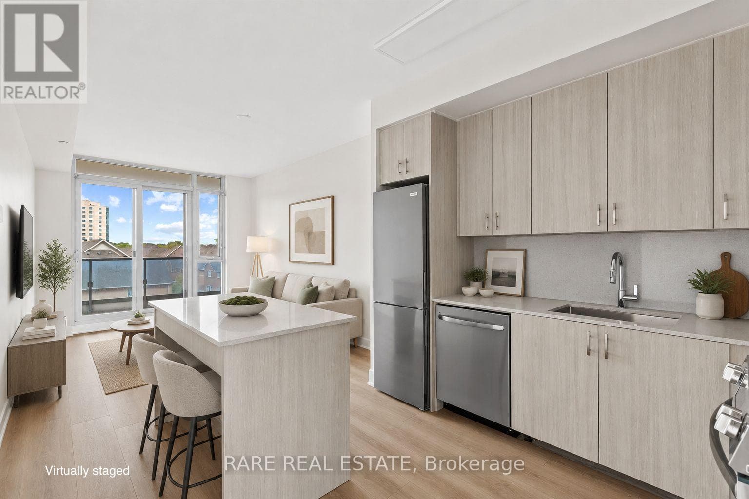 533- 9471 Yonge Street