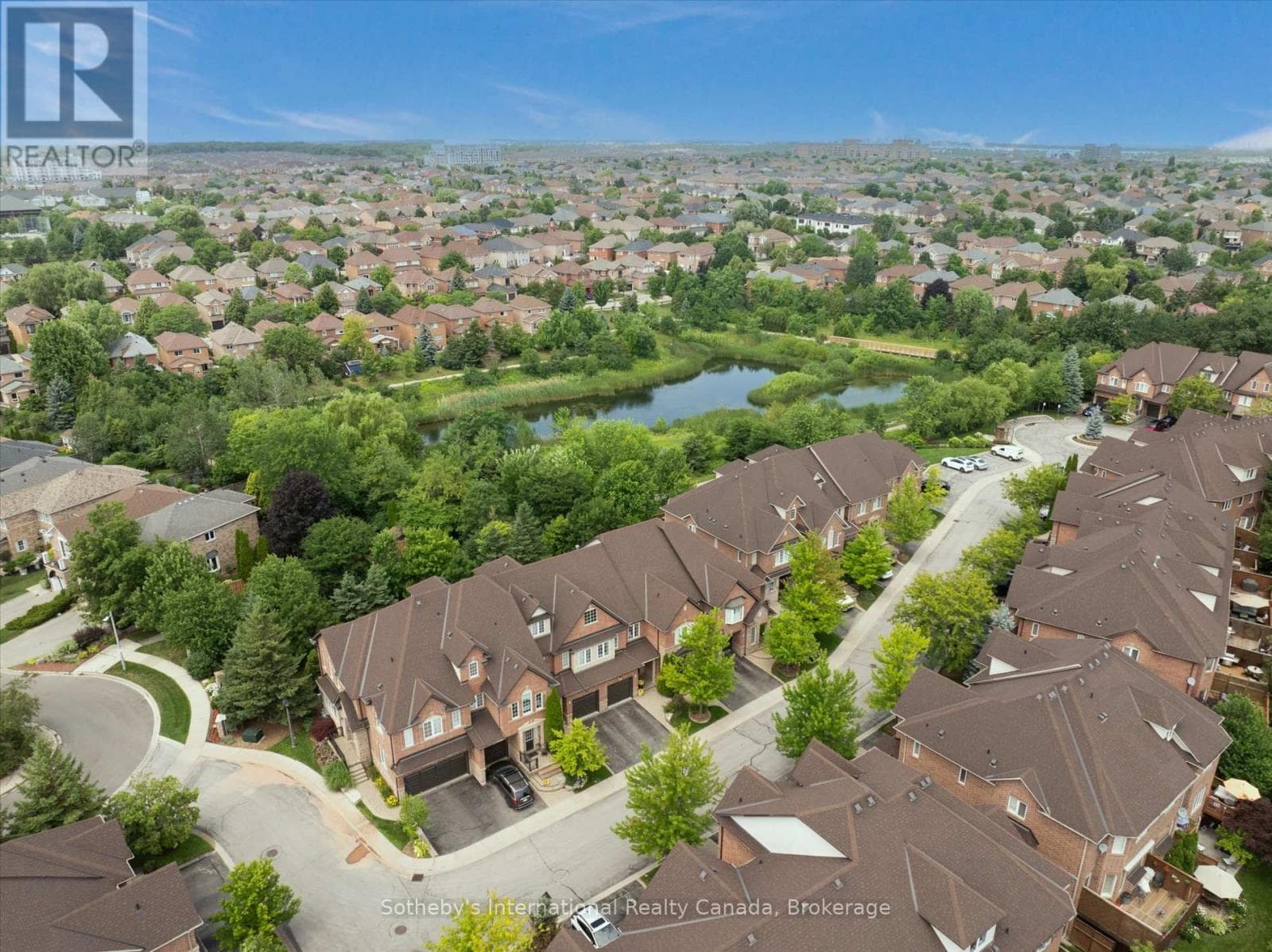 41- 300 Ravineview Way