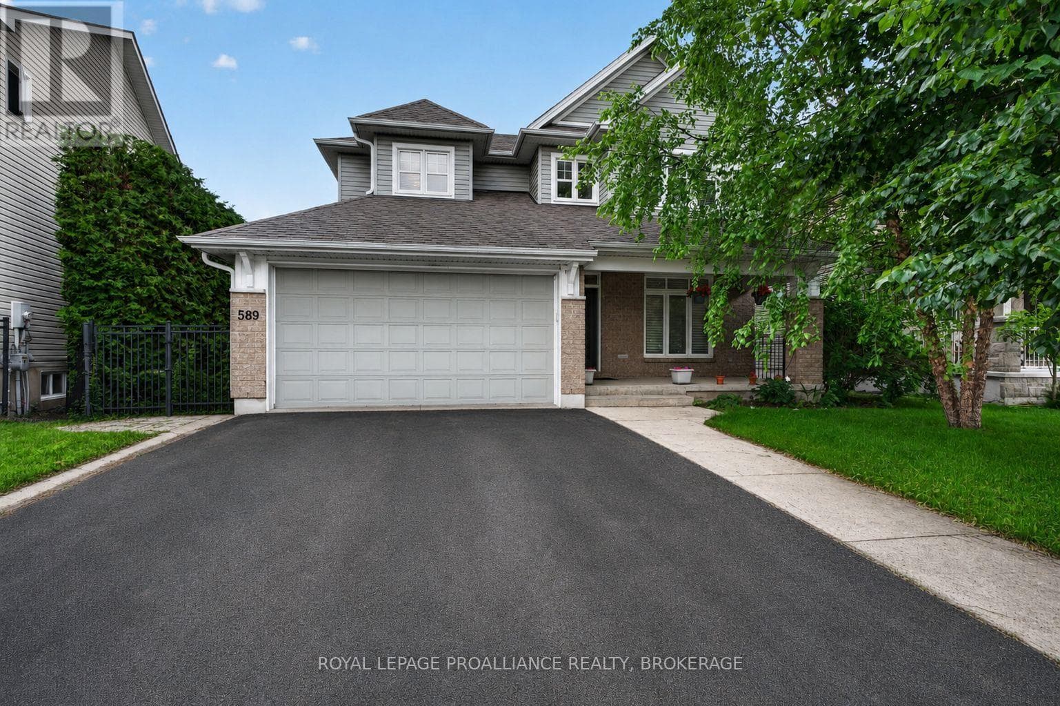 589 FIELDSTONE Drive
