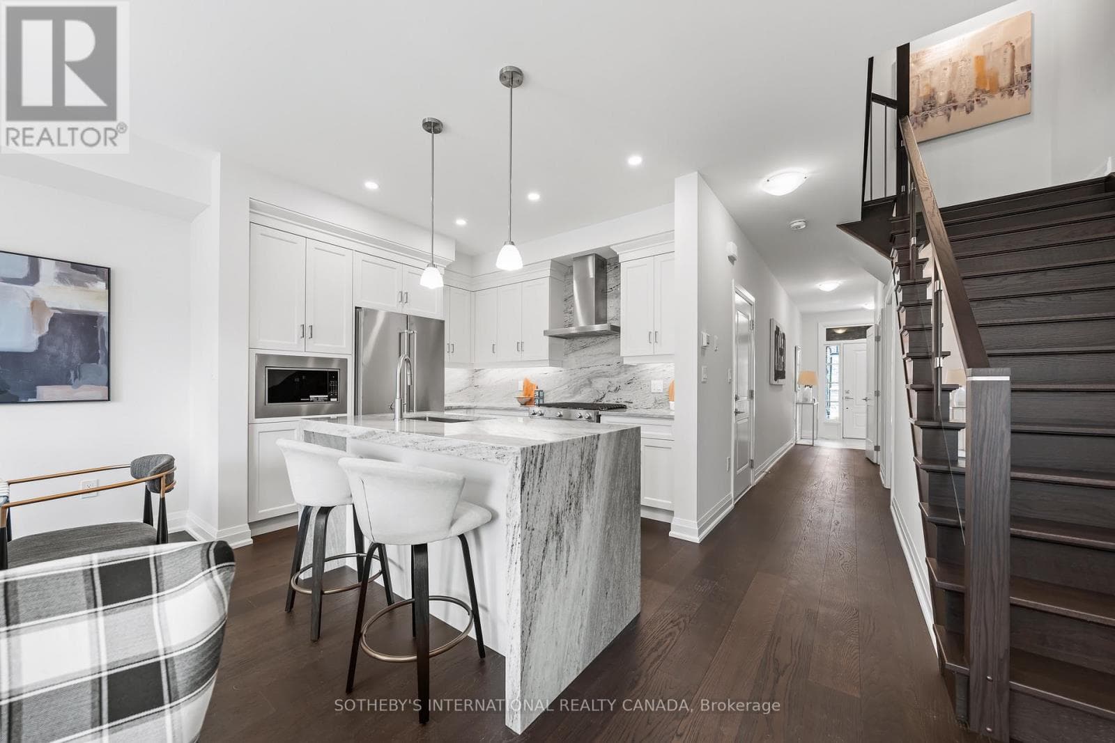 23- 675 Victoria Road