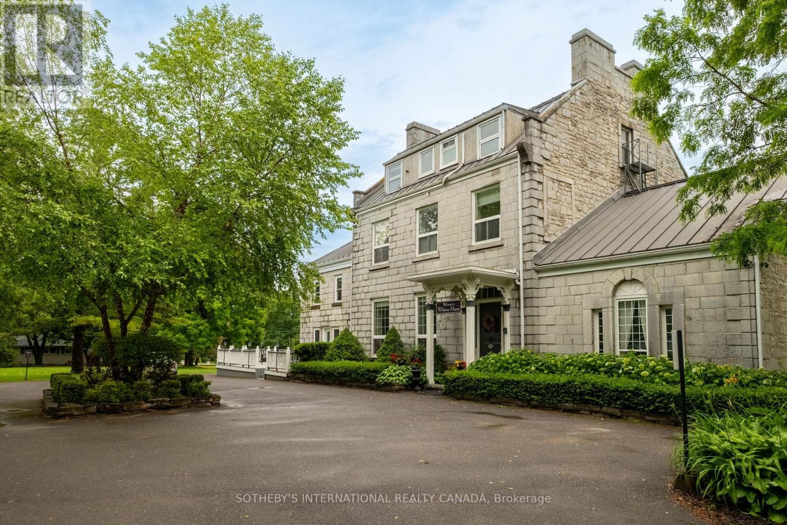 8 Starr Place