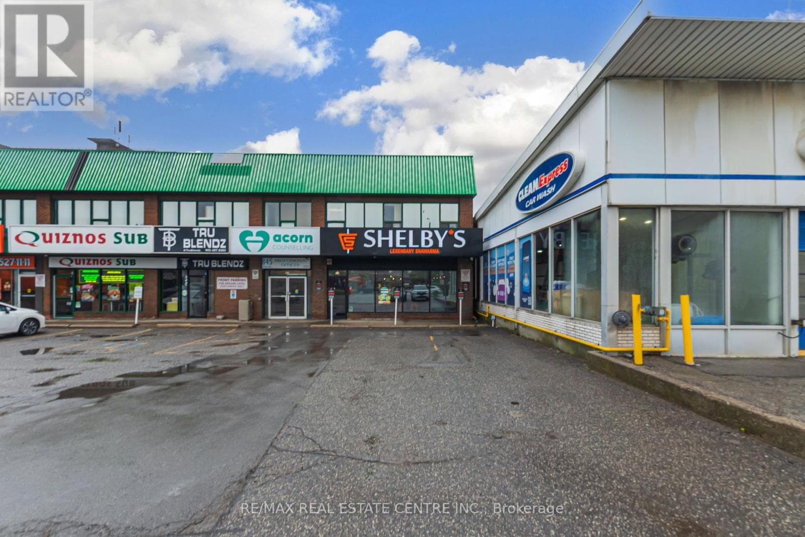 847 Upper James Street