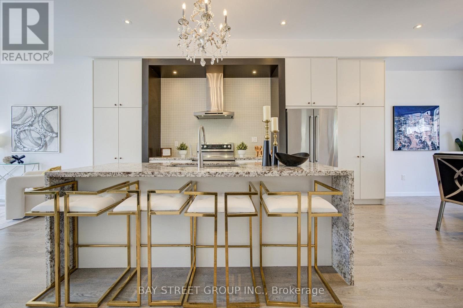 Single Family at 29 Lafferty Lane, Richmond Hill (Crosby), Ontario - Photo 4 - RE/MAX Garden City Realty