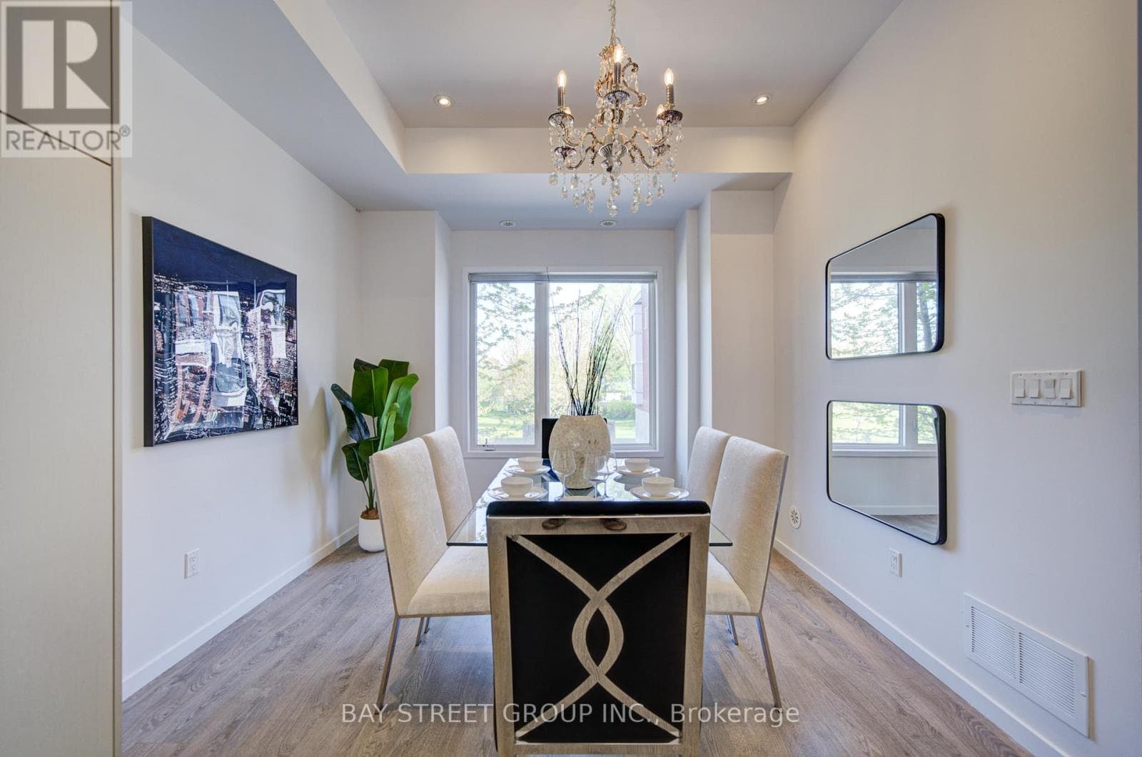 Single Family at 29 Lafferty Lane, Richmond Hill (Crosby), Ontario - Photo 5 - RE/MAX Garden City Realty