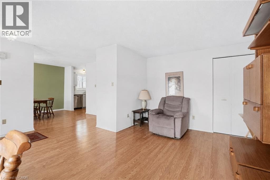 Single Family at 68- 122 BUNTING Road, St. Catharines, Ontario - Photo 7 - RE/MAX Garden City Realty