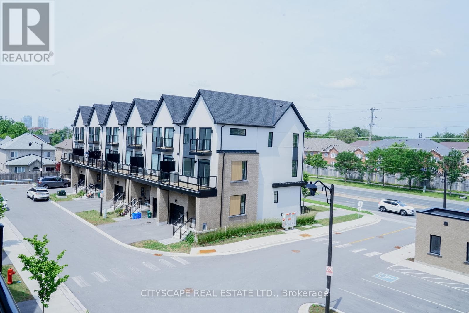 19 Lively Way