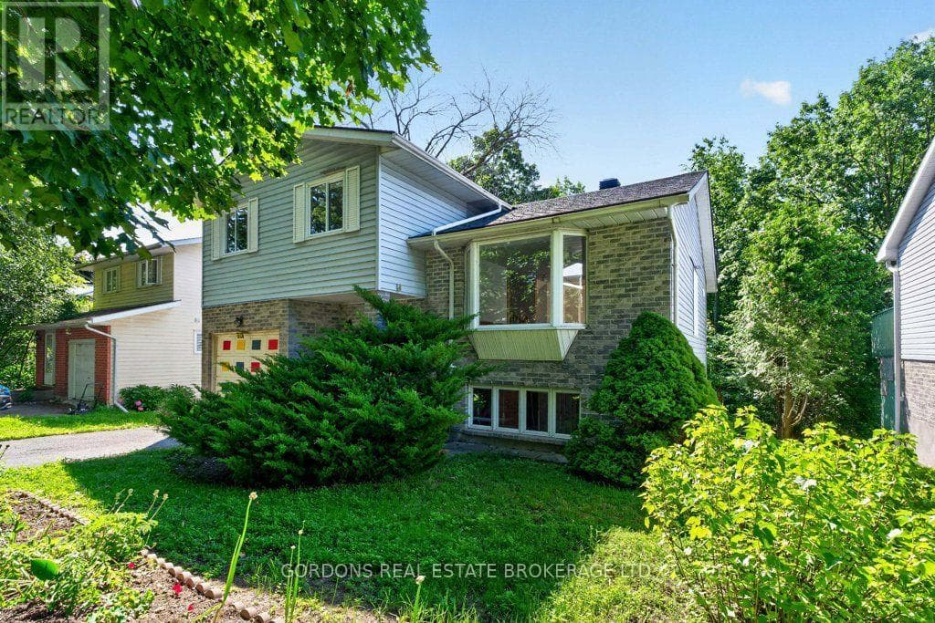 Single Family at 30 Limeridge Drive, Kingston (Kingston East (Incl Barret Crt)), Ontario - Photo 3 - RE/MAX Garden City Realty