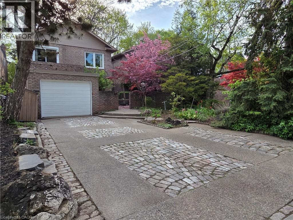 Single Family at 89 ELMSTHORPE Avenue, Toronto, Ontario - Photo 2 - RE/MAX Garden City Realty
