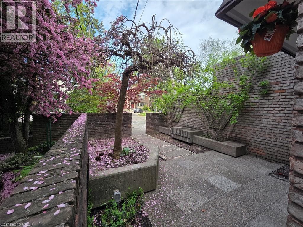 Single Family at 89 ELMSTHORPE Avenue, Toronto, Ontario - Photo 3 - RE/MAX Garden City Realty