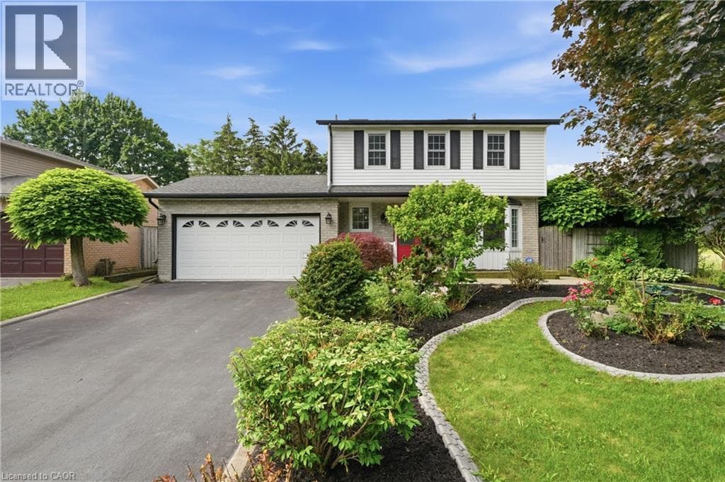 Single Family at 95 BIRCHPARK Drive, Grimsby, Ontario - Photo 2 - RE/MAX Garden City Realty