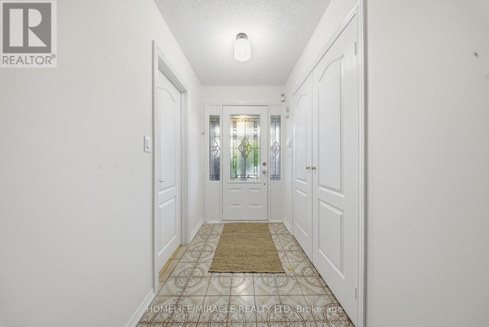 Single Family at 4343 Alta Court, Mississauga (Rathwood), Ontario - Photo 5 - RE/MAX Garden City Realty