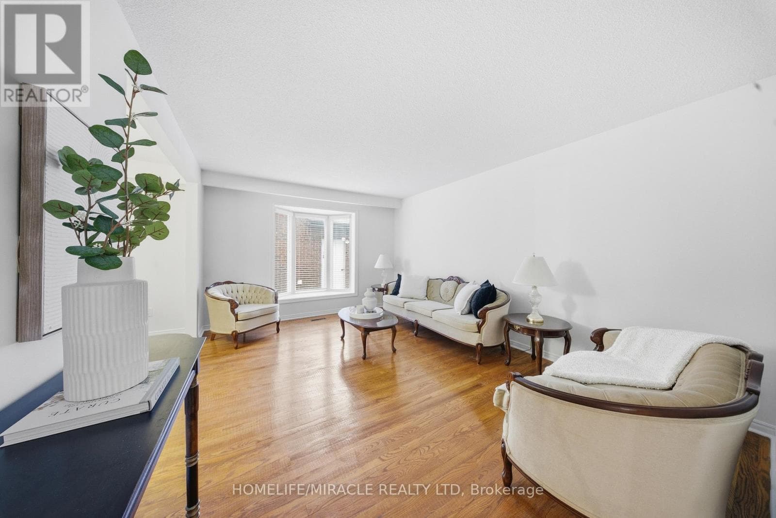 Single Family at 4343 Alta Court, Mississauga (Rathwood), Ontario - Photo 8 - RE/MAX Garden City Realty