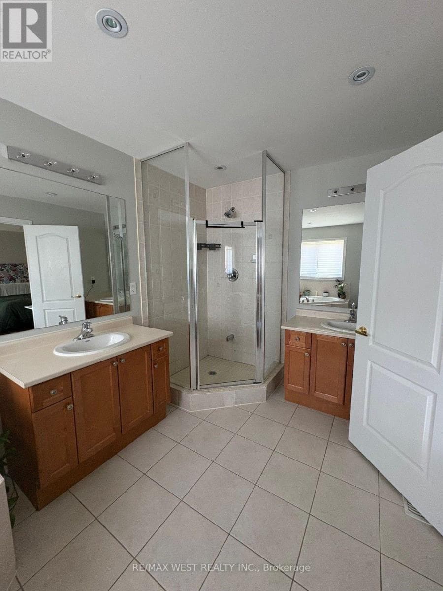 Single Family at 8 Callalily Road, Brampton (Northwest Sandalwood Parkway), Ontario - Photo 10 - RE/MAX Garden City Realty