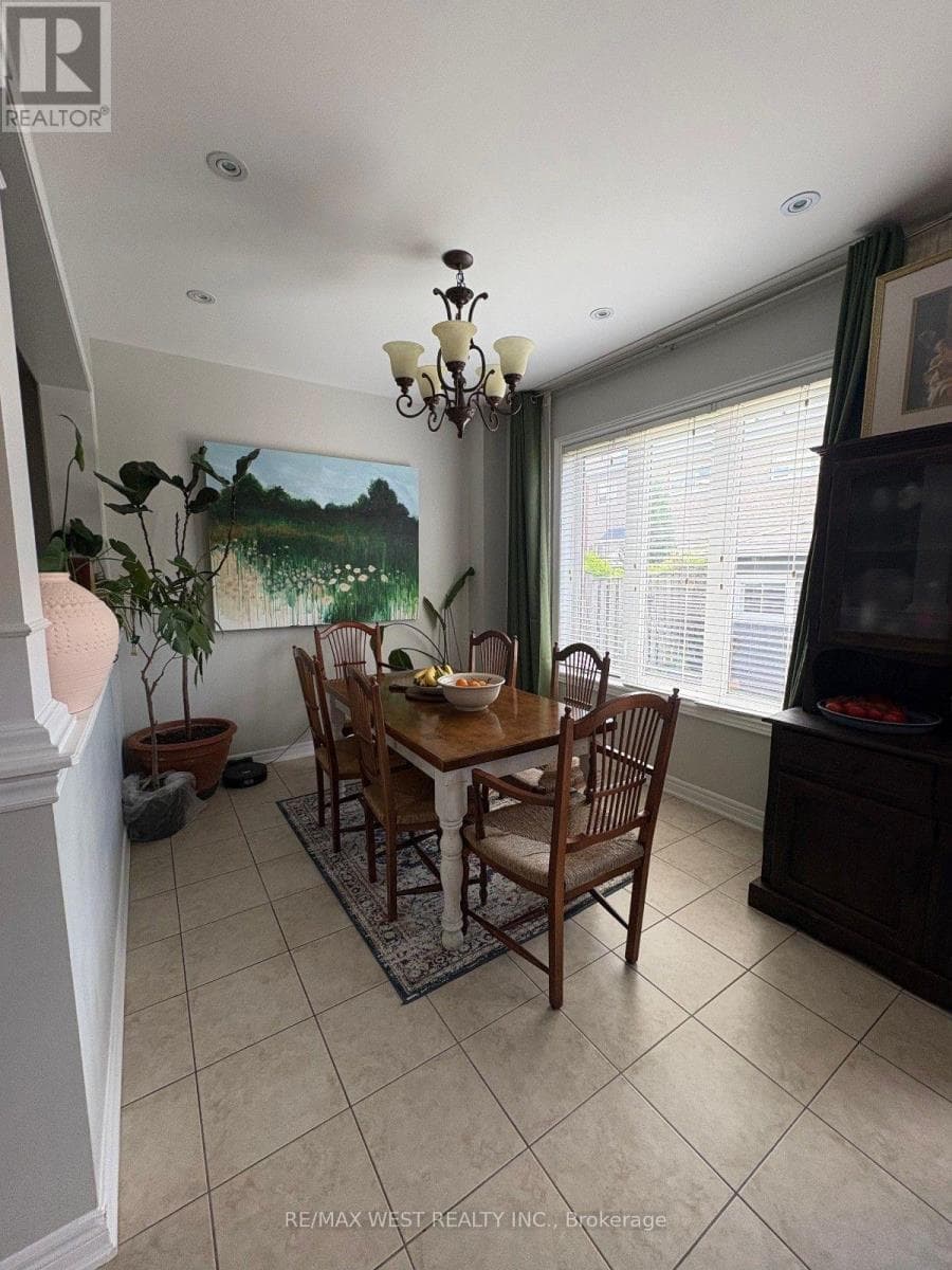 Single Family at 8 Callalily Road, Brampton (Northwest Sandalwood Parkway), Ontario - Photo 8 - RE/MAX Garden City Realty