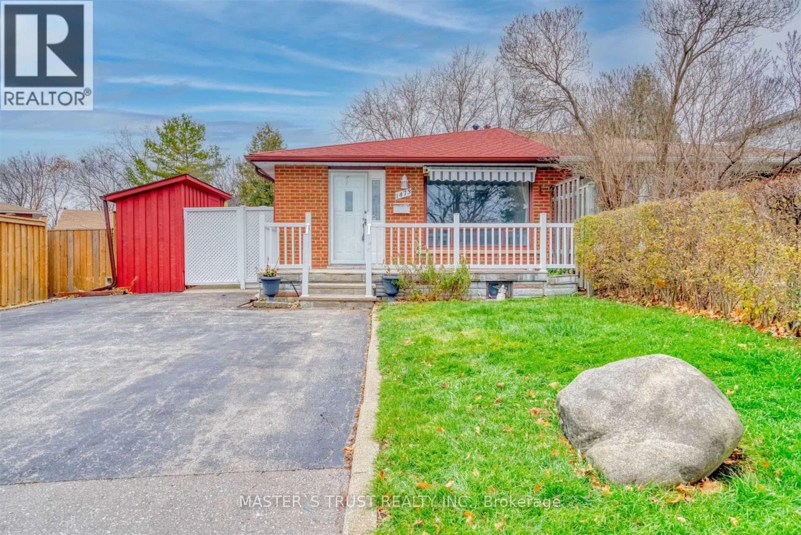 Main- 1473 Freeport Drive