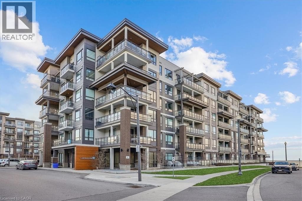 215- 10 ESPLANADE Lane