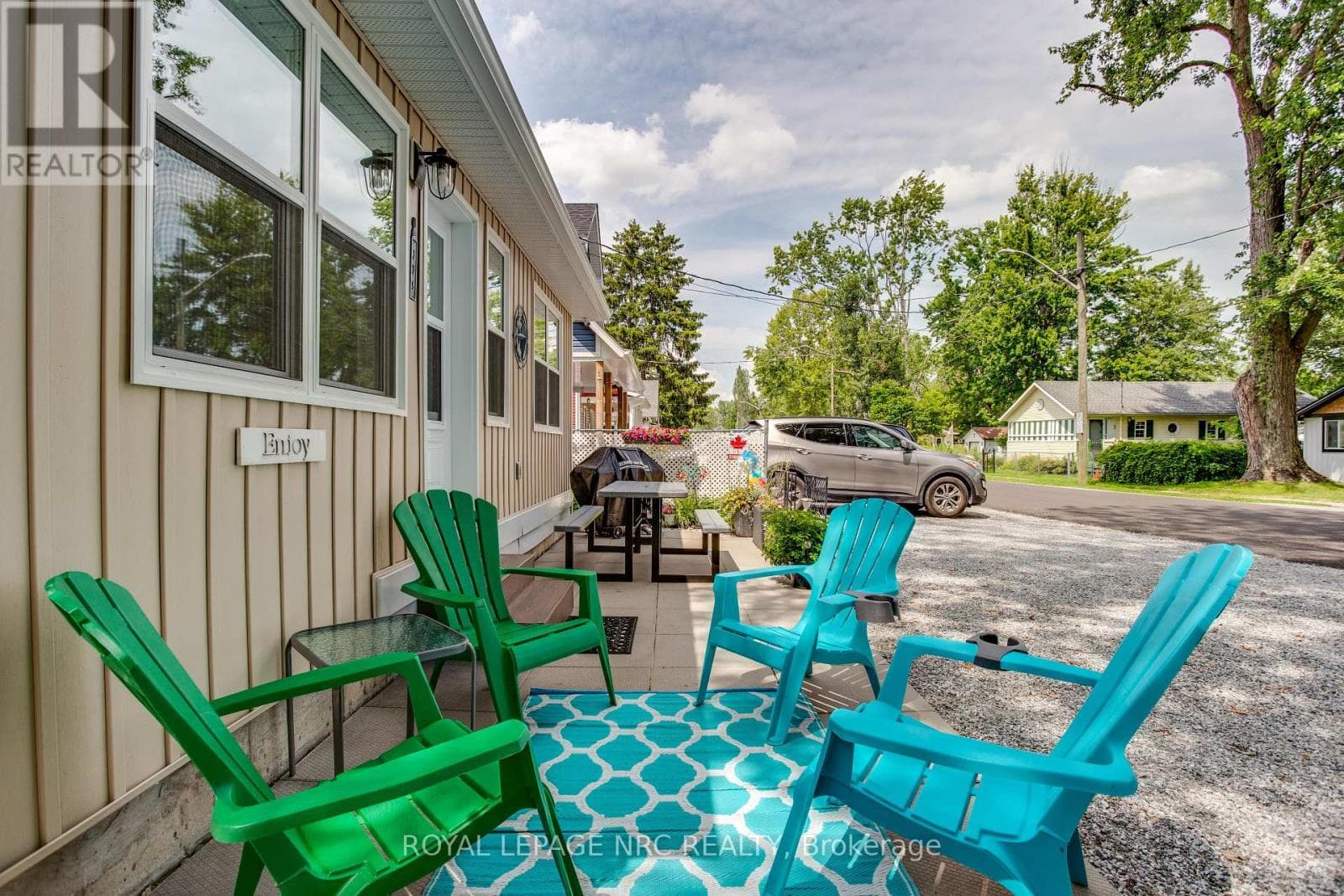 Multi-family at FRONT- 339 Eastwood Avenue, Fort Erie (Crystal Beach), Ontario - Photo 4 - RE/MAX Garden City Realty