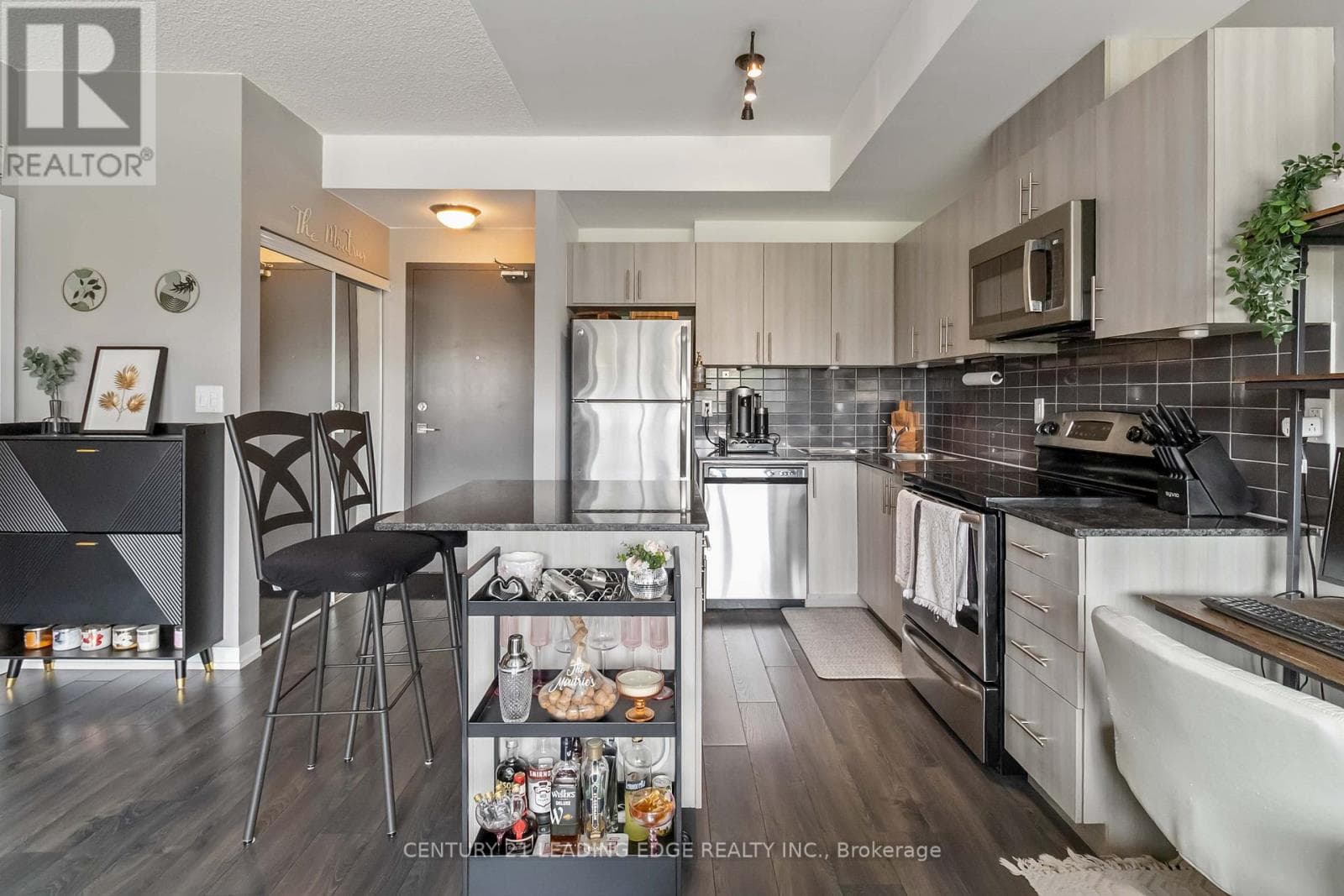 Single Family at 205- 1284 Guelph Line, Burlington (Mountainside), Ontario - Photo 5 - RE/MAX Garden City Realty