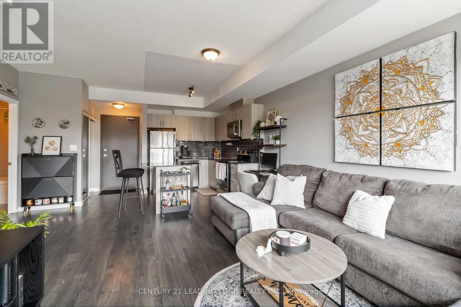 Single Family at 205- 1284 Guelph Line, Burlington (Mountainside), Ontario - Photo 6 - RE/MAX Garden City Realty